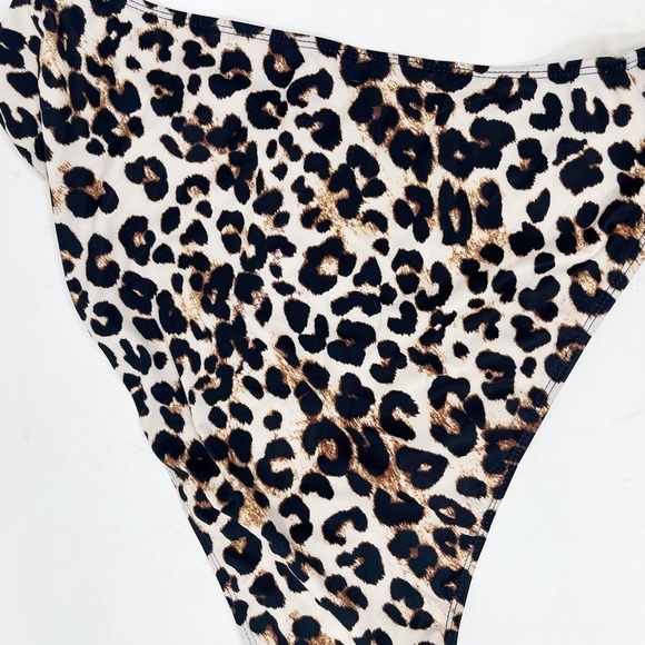 Shein Plus Size Bikini Set Animal Print Bottoms Black Ruffled Top Plus Size 4XL - Picture 11 of 12